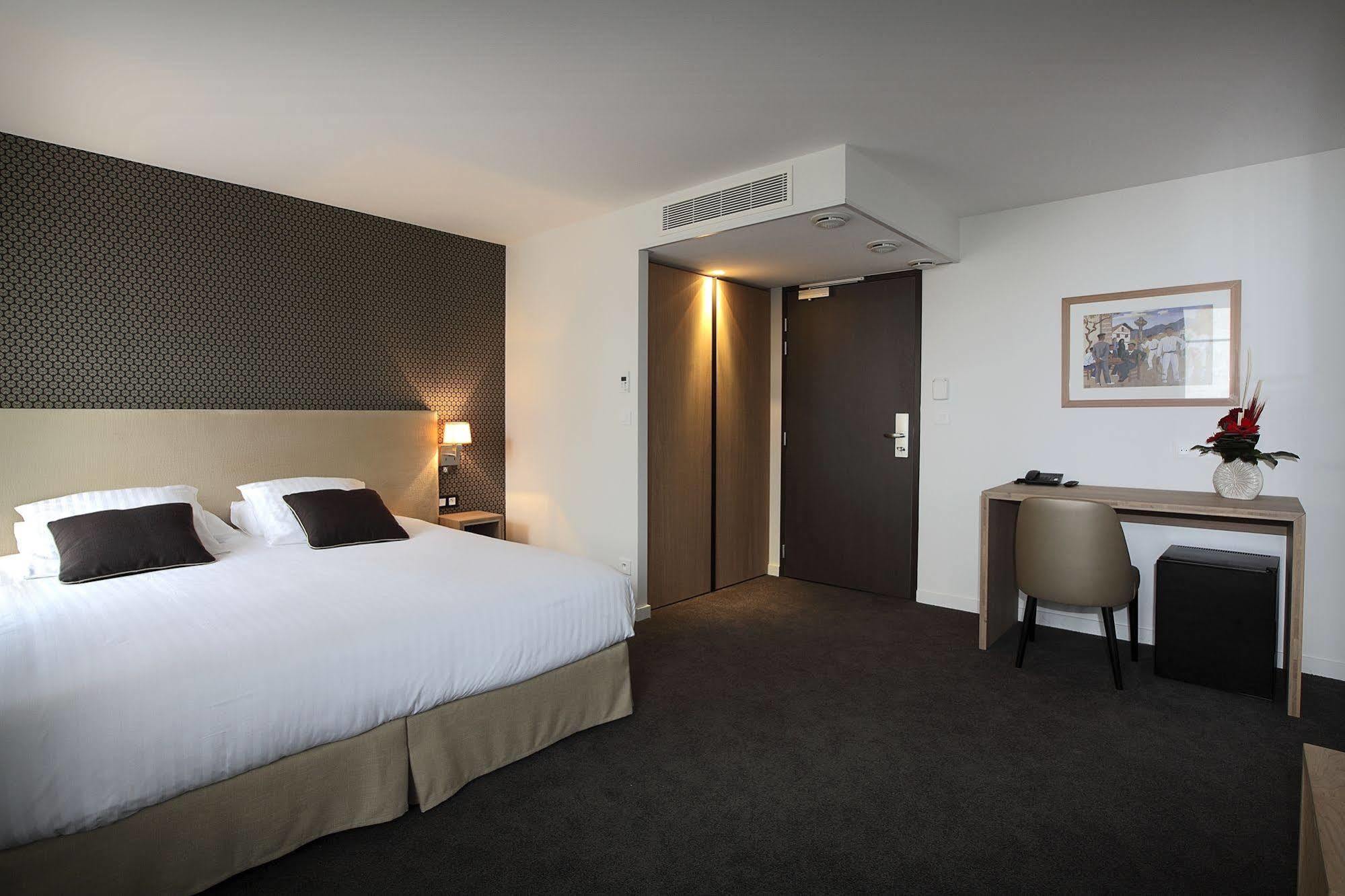 De La Nivelle Hotell Saint-Pée-sur-Nivelle Exteriör bild